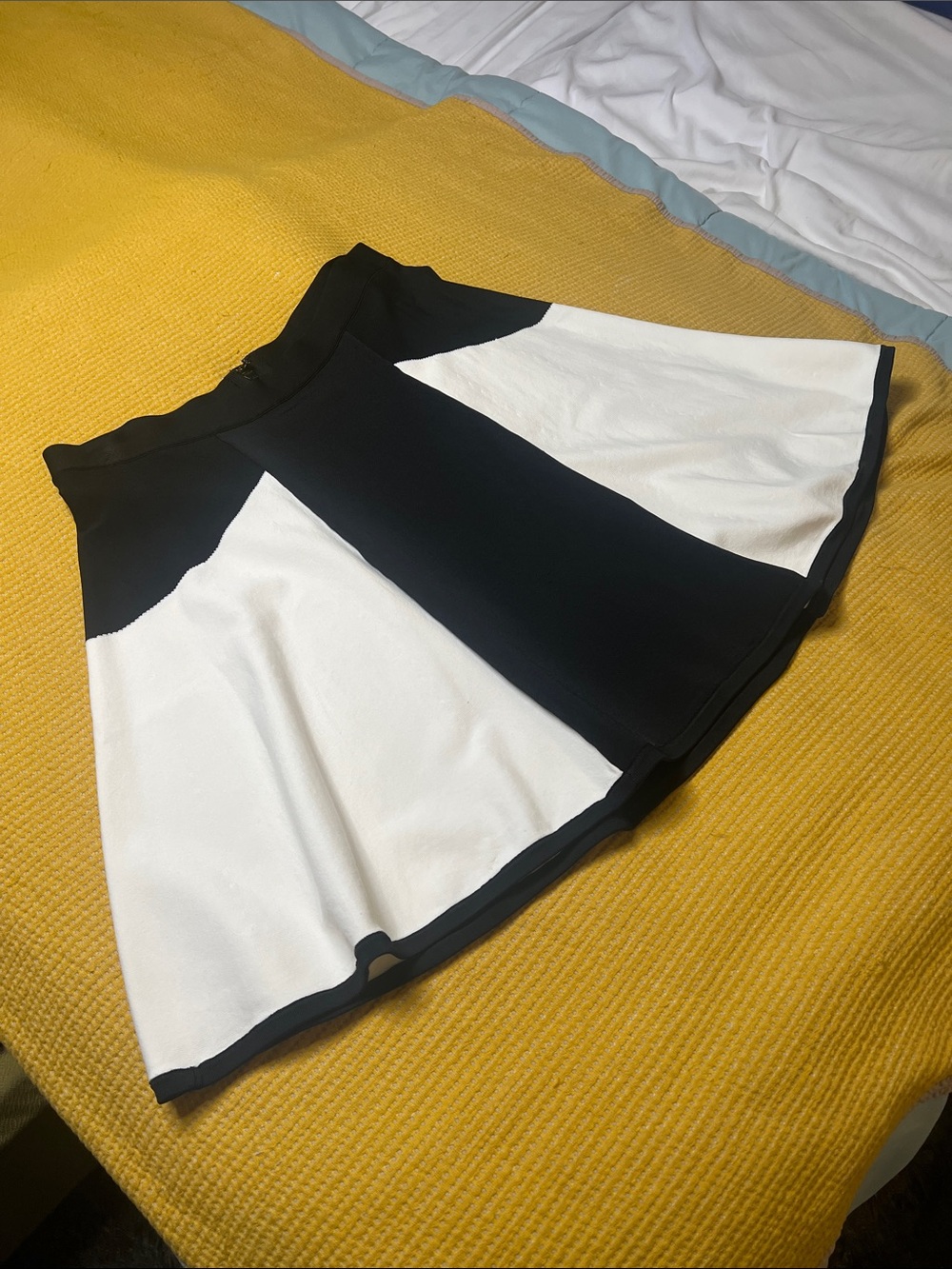 Nordstrom Pink Tartan Color Block Circle Skirt, Women's Size Large Black & Ivory